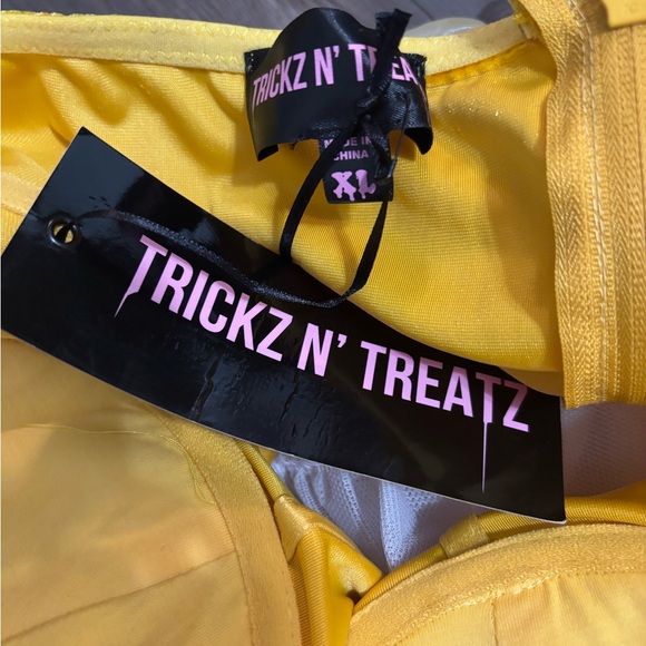 *FLAWED* Dolls Kill / Trickz N’ Treatz Belle Beauty & The Beast Costume Dress - Picture 5 of 6